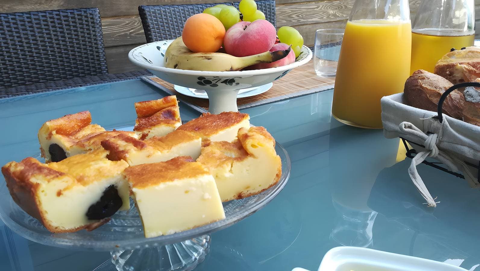 Foto 7 von 27: Bed & Breakfast „Chambre Port Briac“ mit Gemeinschaftspool, Terrasse & WLAN