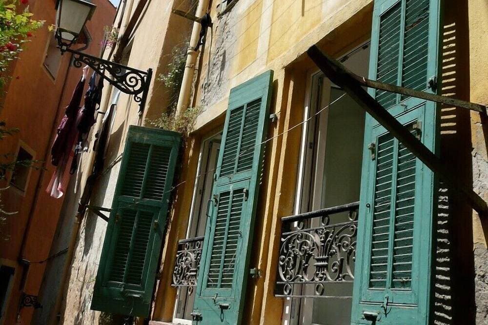 Foto 9 von 30: Are Charme Wohnung im alten Nizza, mit Blick auf den Garten und nahe am Meer