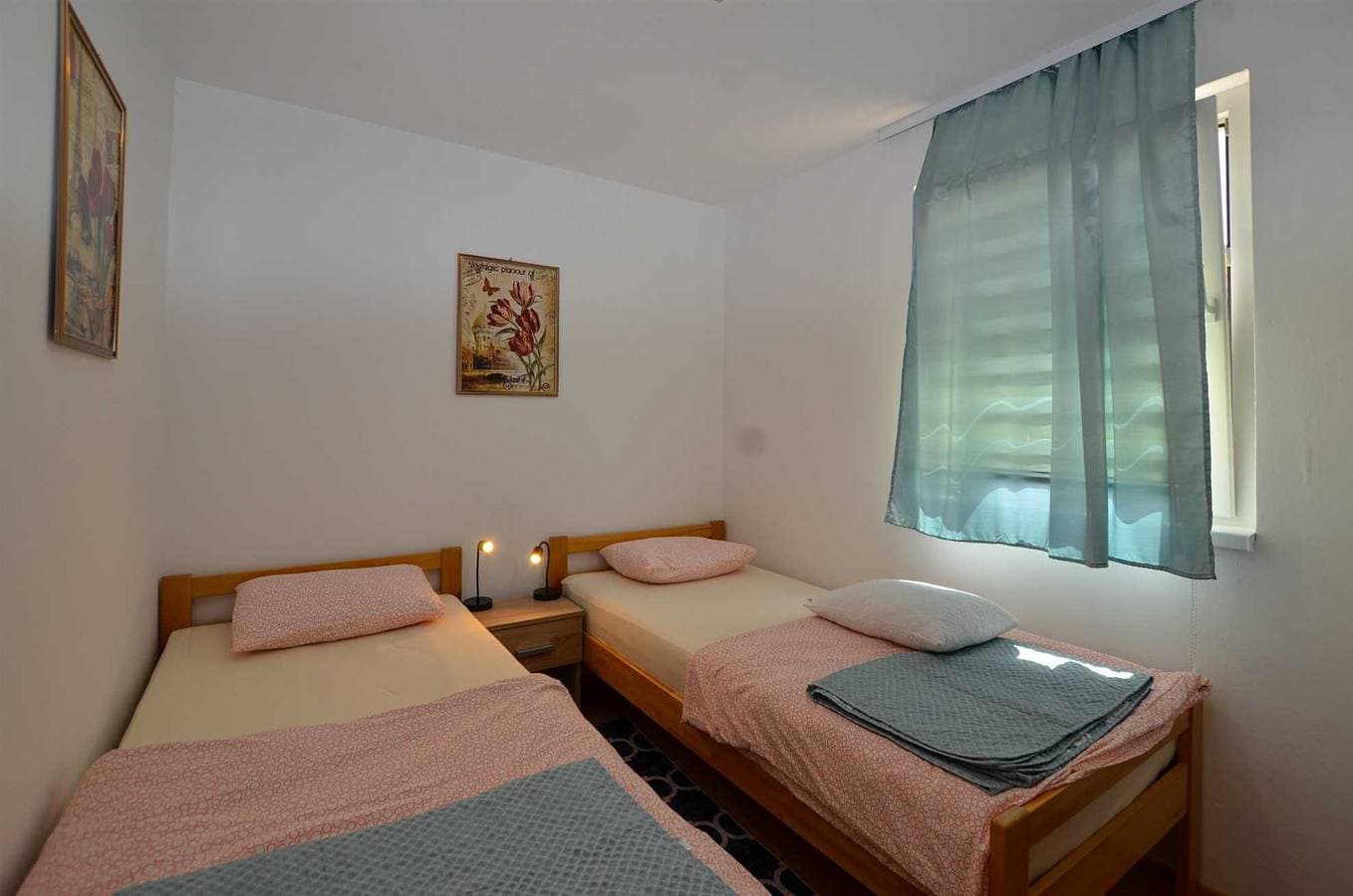 Foto 8 von 21: Ferienhaus Eta mit Pool