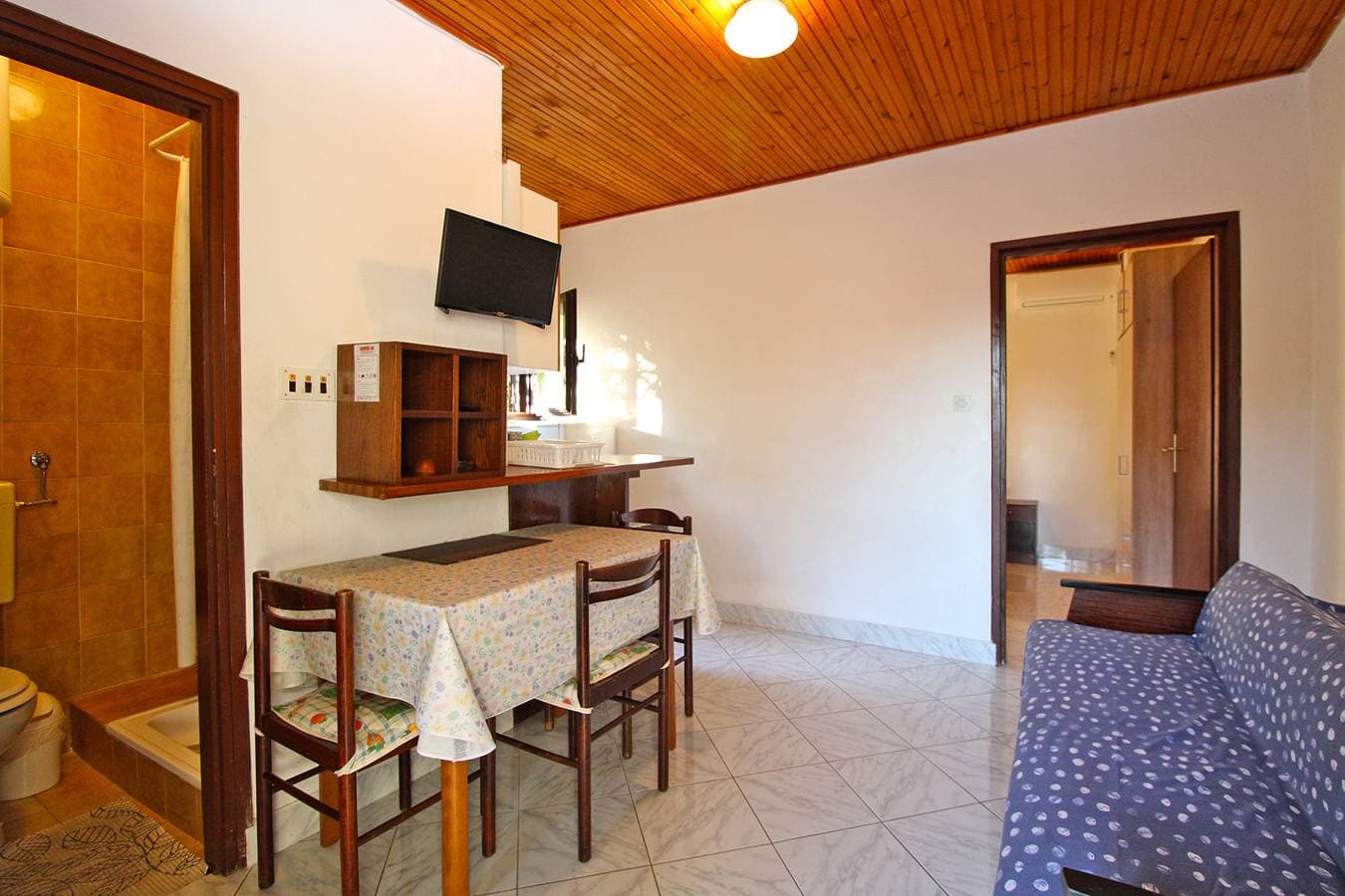 Foto 12 von 18: Ferienwohnung für 3 Personen mit Terrasse