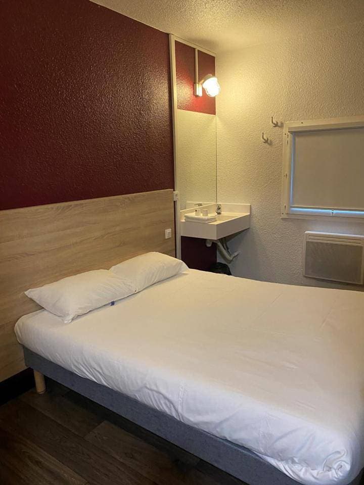Foto 6 von 6: Double Room with Shared Bathroom