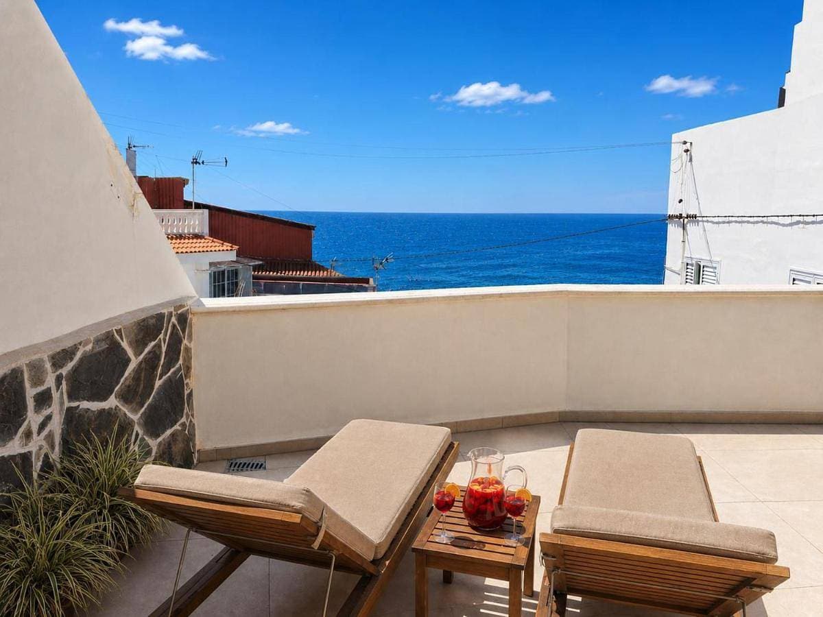 Unique house with cave by the sea with private terrace 1