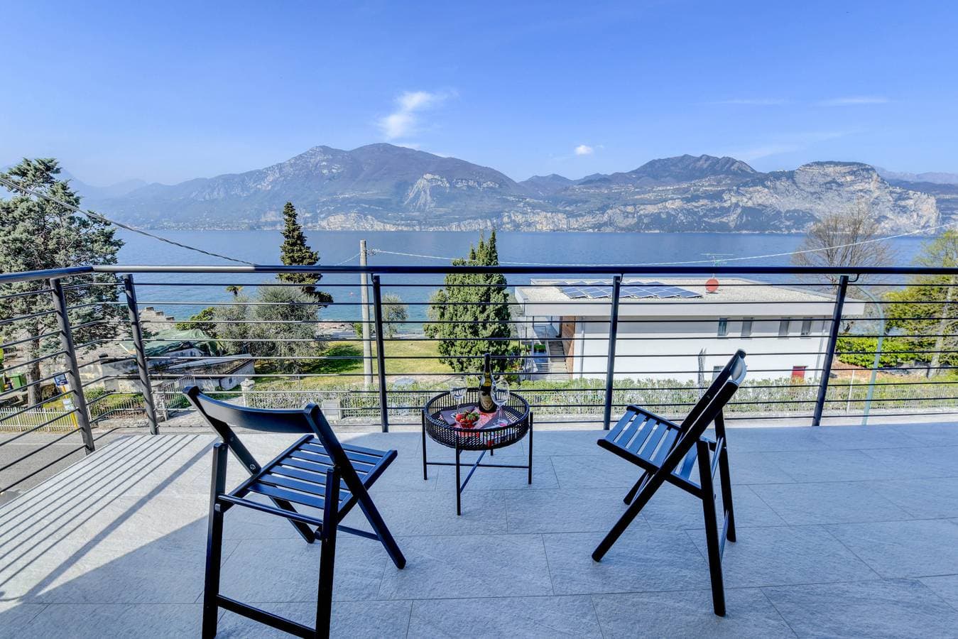 Foto 12 von 22: Holiday Apartments Brenzone - Studio Lago