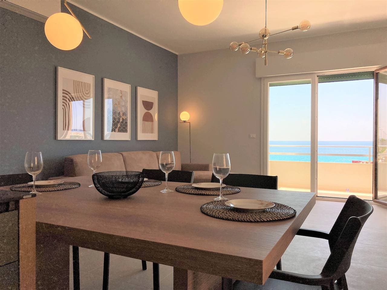 Foto 2 von 20: Ferienwohnung 'Gallipoli Waterfront' mit Meerblick, Balkon und Klimaanlage