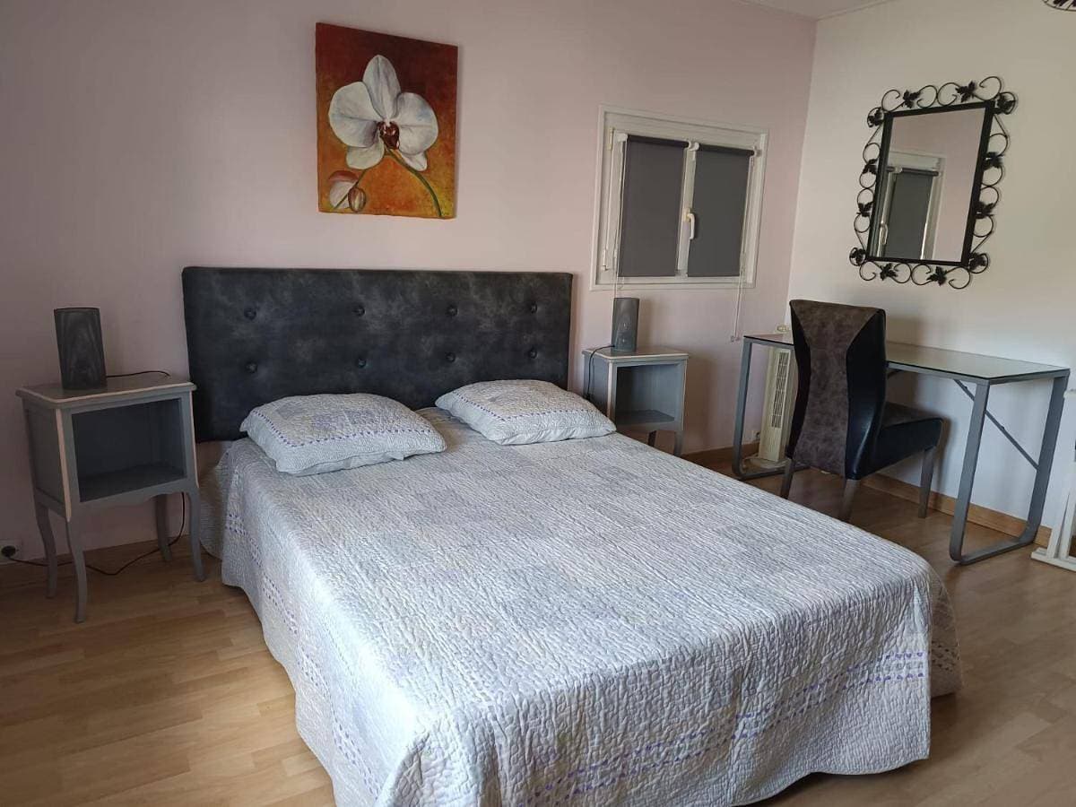Foto 2 von 9: One-Bedroom Apartment with Terrace