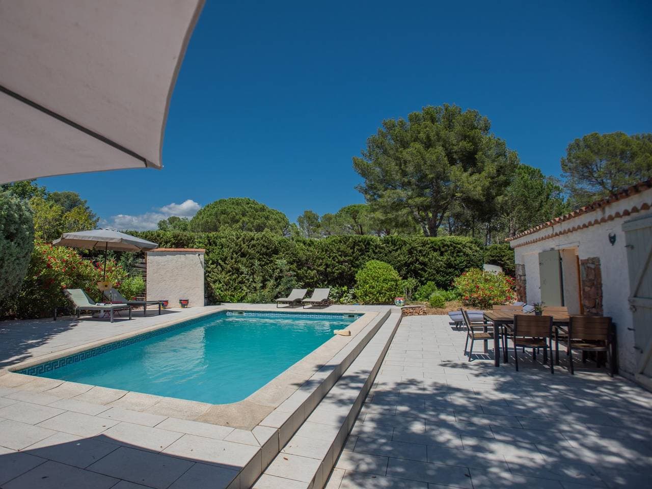 Foto 12 von 36: Ferienhaus mit Pool, 15 km vom Meer entfernt
