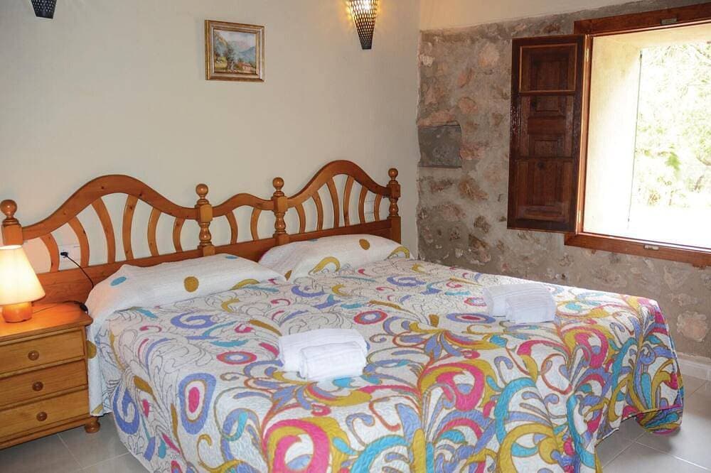 Foto 4 von 26: Beautiful home in Estellencs