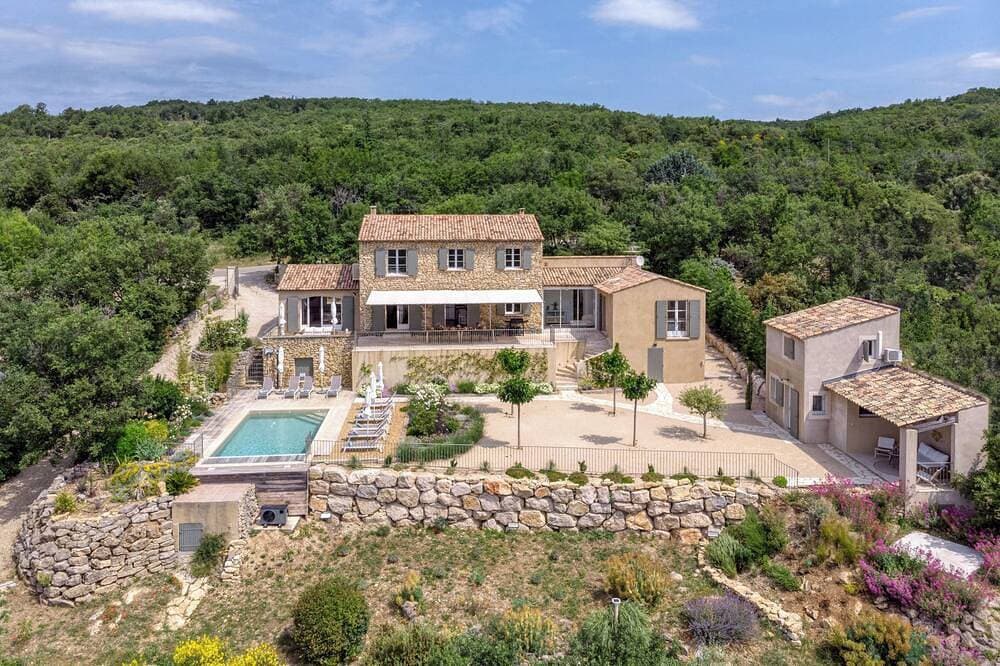 Foto 12 von 30: Beautiful Provencal Bastide - panoramic view of the Luberon - heated pool