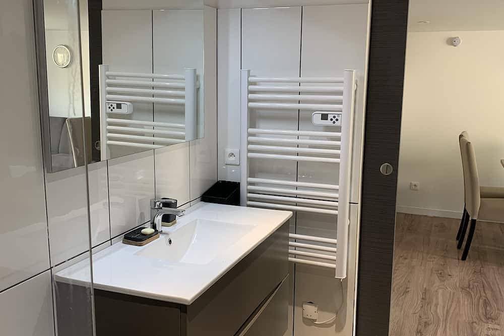 Foto 4 von 12: A 5 Minutes des Plages Appartement Avec Jardin Privatif