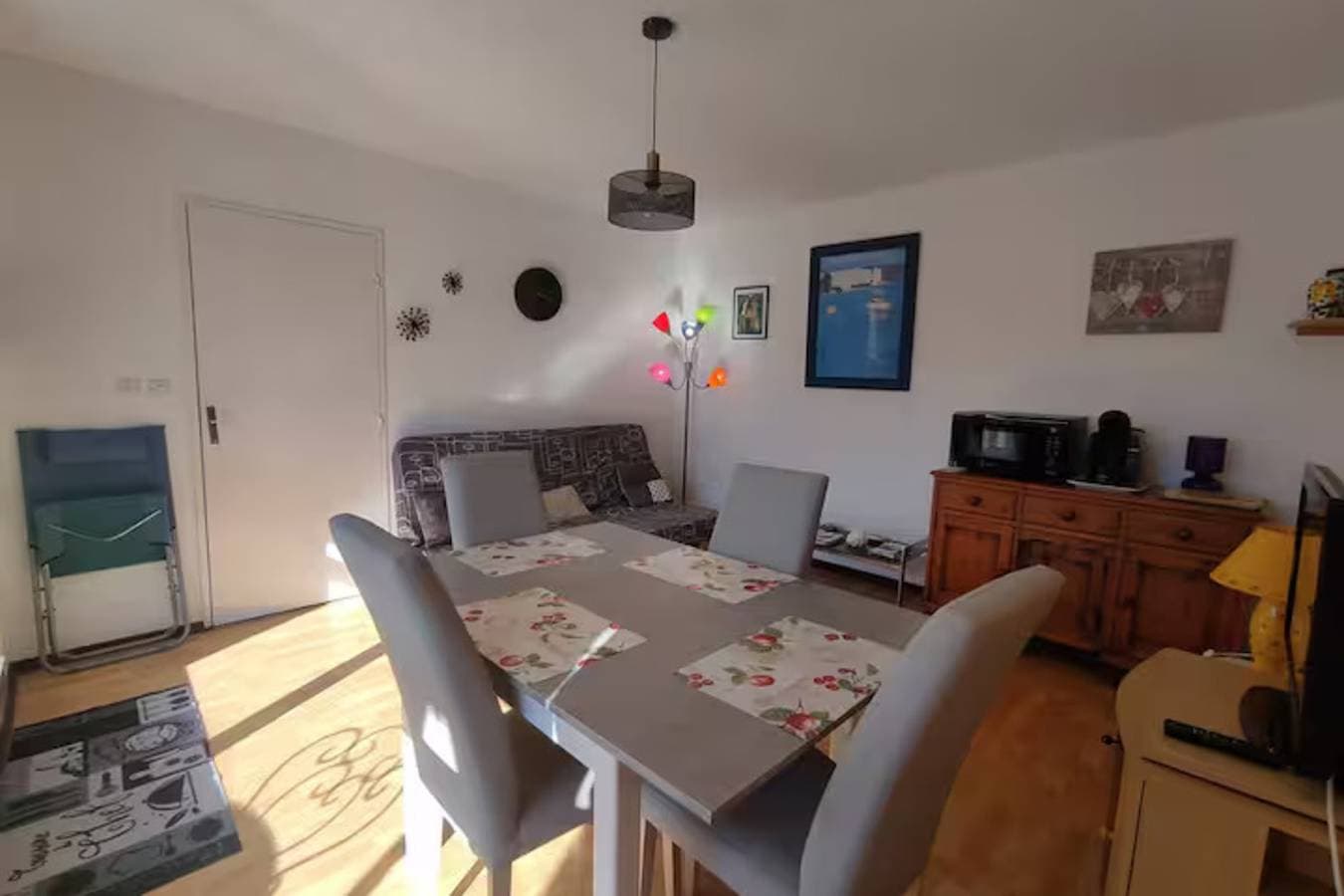 Foto 2 von 11: Ferienwohnung für 4 Personen mit Terrasse