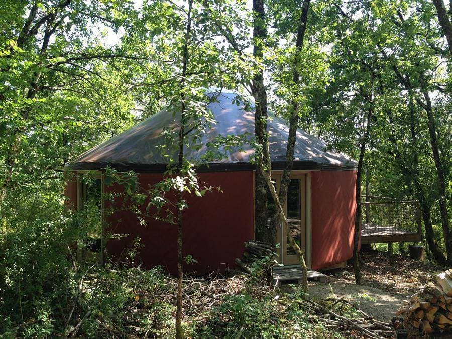 Foto 3 von 60: Camping Les Hauts d'Albas - Unterkunft 2 personen - Moderne Jurte inbegriffen möglich 4 Personen gegen Aufpreis beim Campingplatz