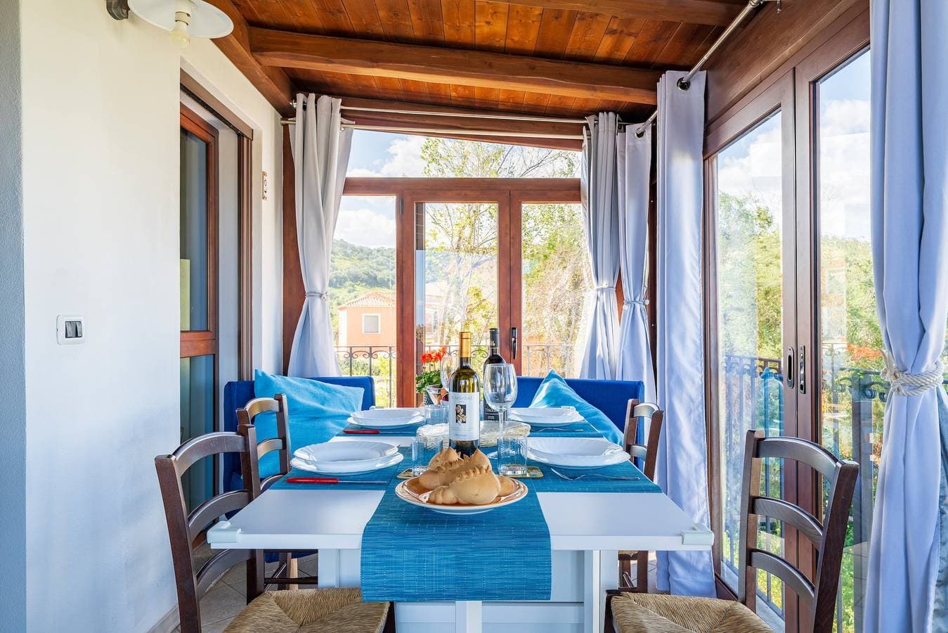 Foto 2 von 25: Ferienhaus 'Loredana' mit Meerblick, Wi-Fi und Klimaanlage