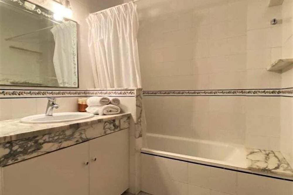 Foto 6 von 29: Puigcerda III - Drei Schlafzimmer Wohnung, Schläft 6