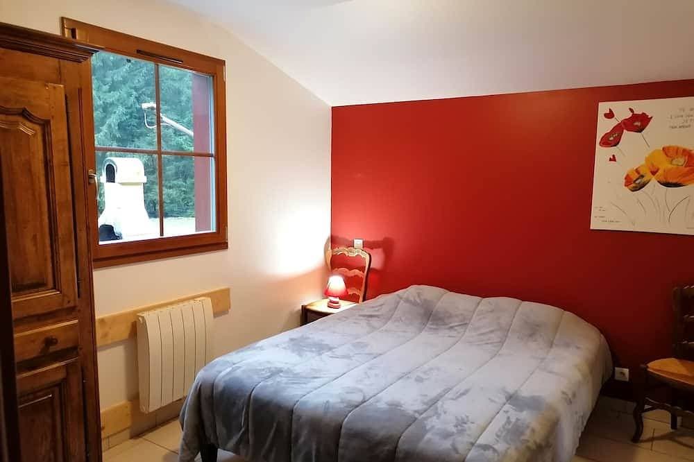 Foto 2 von 30: Einstöckiges Chalet am Ufer des Sees auf einem 1 ha großen Naturgrundstück mit Sauna