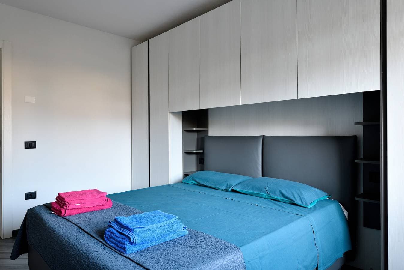 Foto 8 von 20: Ferienwohnung LaTorre mit Balkon, Terrasse und Gemeinschaftsgarten