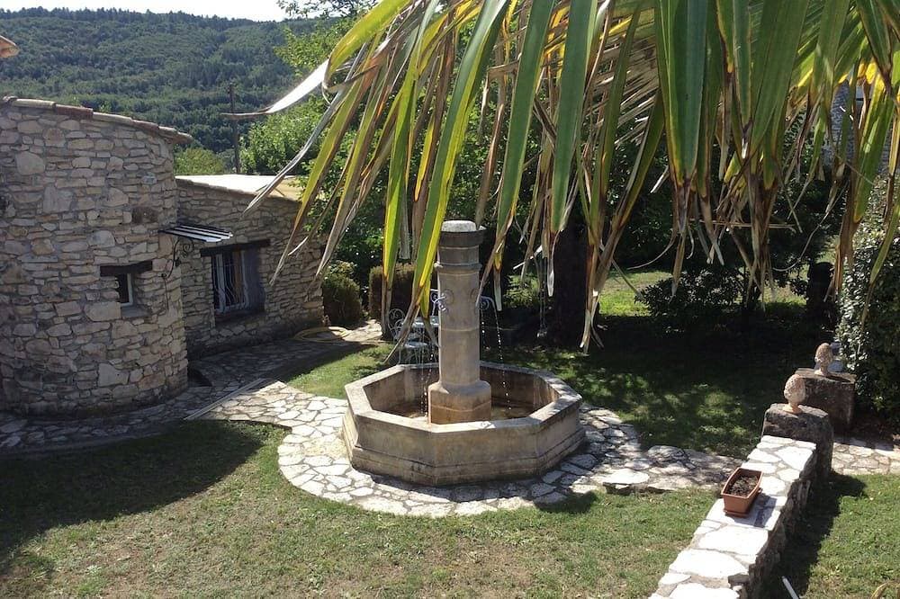 Foto 6 von 13: Luberon Former Sheepfold 19