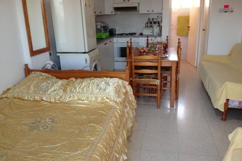Foto 6 von 23: Studio Erster Stock 50m in der Nähe des Meeres, 28 qm, voll ausgestattete Küche
