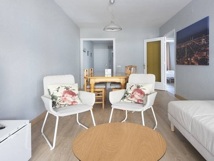 Foto 5 von 25: Ferienwohnung für 4 Personen mit Balkon