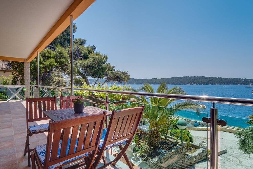 Ferienwohnung in Mali Lošinj mit Meerblick, Balkon, Klimaanlage, W-Lan (4896-4) 1
