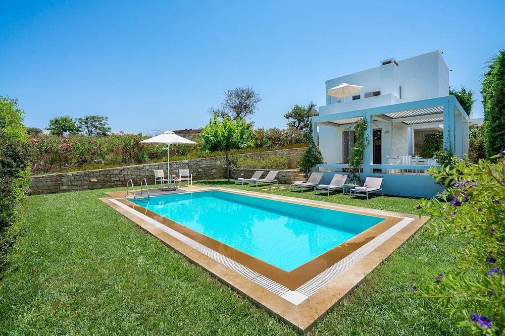 Villa Basilico, brandneu mit privatem Pool, in Strandnähe, Sofia Luxury Villas 1