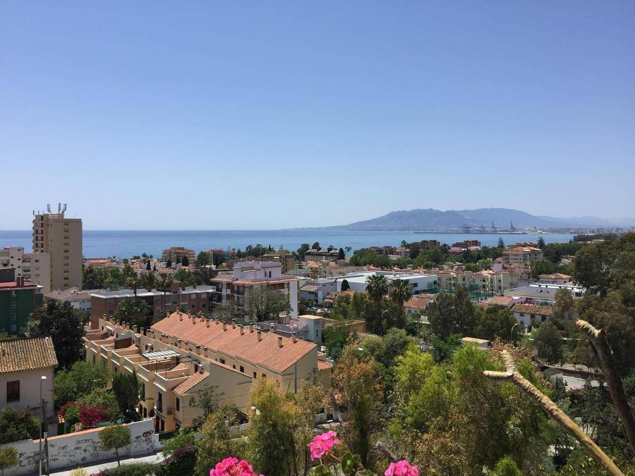 Foto 9 von 15: Two-Bedroom Apartment with Terrace and Sea View