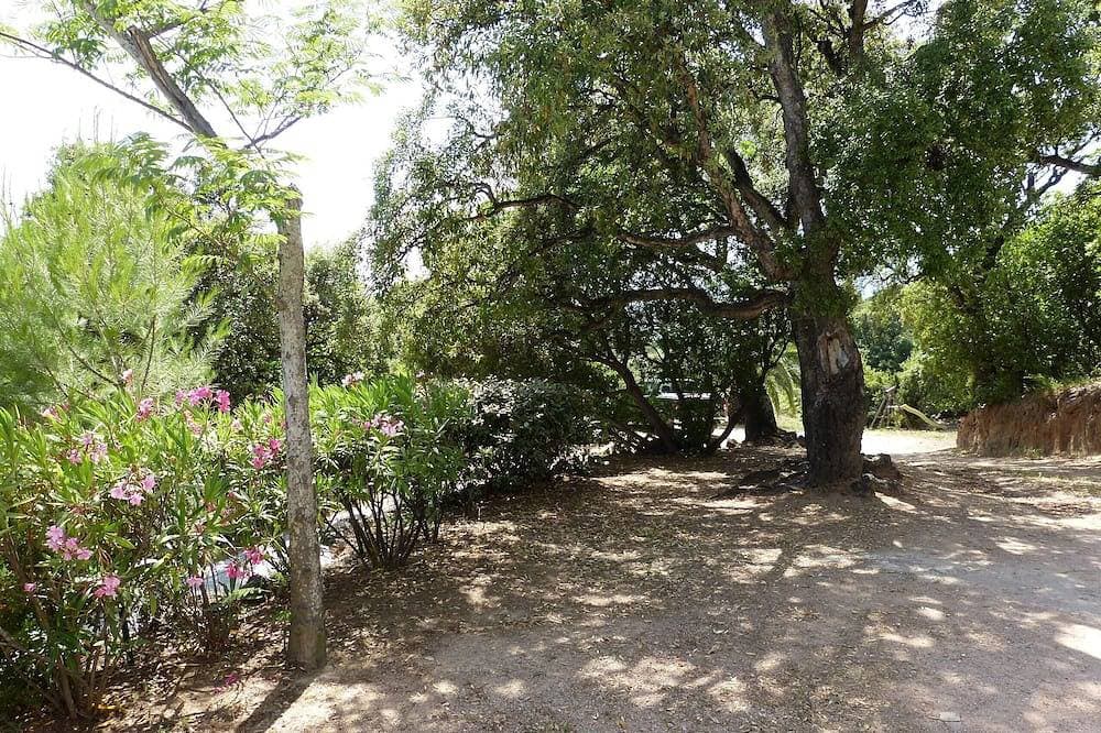 Foto 13 von 30: Freistehende Villa mit schönem Meerblick und großem Garten