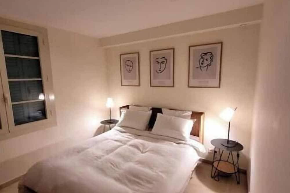 Foto 5 von 18: Large apartment in villa with garden and pool