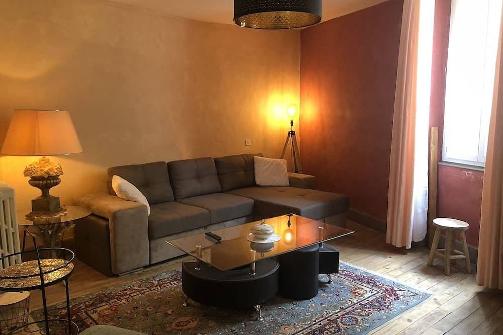 Foto 11 von 30: Provencal Village House