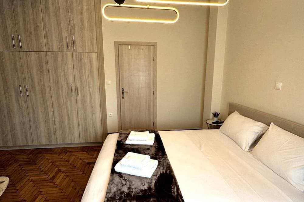 Foto 3 von 10: Athenian Stay Chara's 2 Apartment