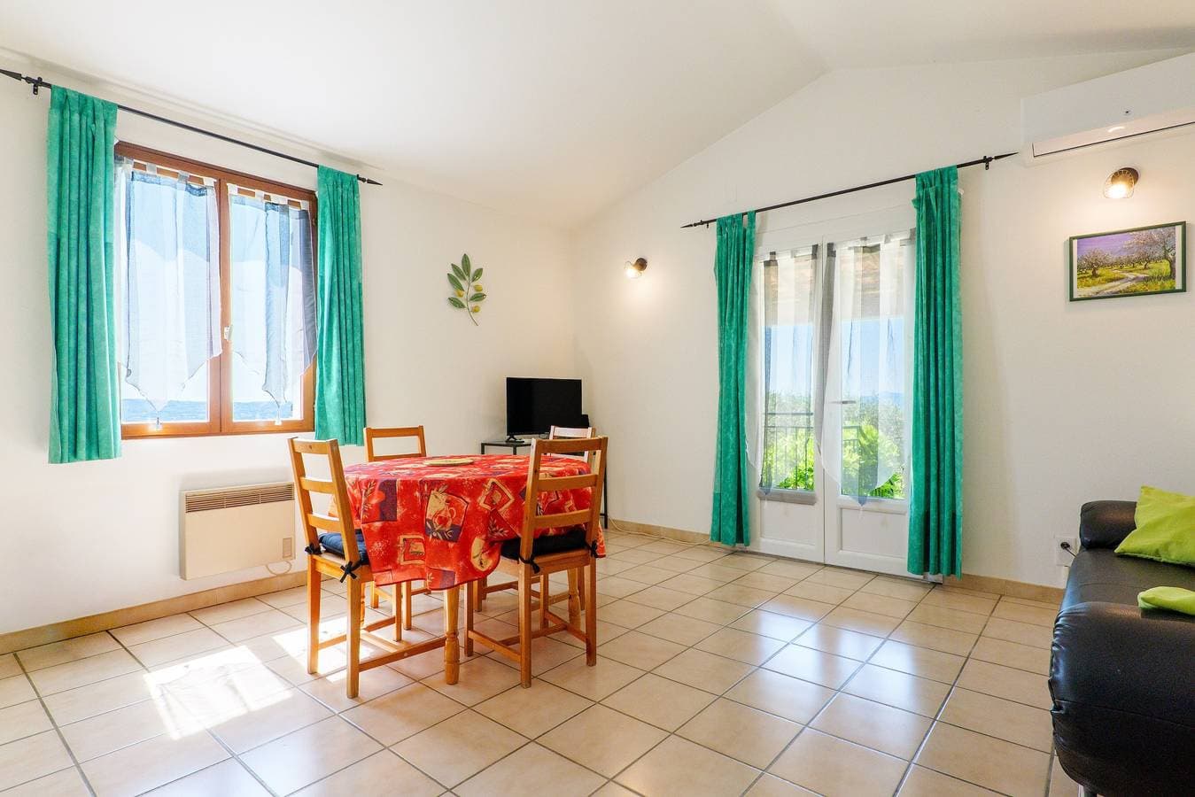 Foto 4 von 35: Ferienhaus „L’Olivier - La Fontinelle“