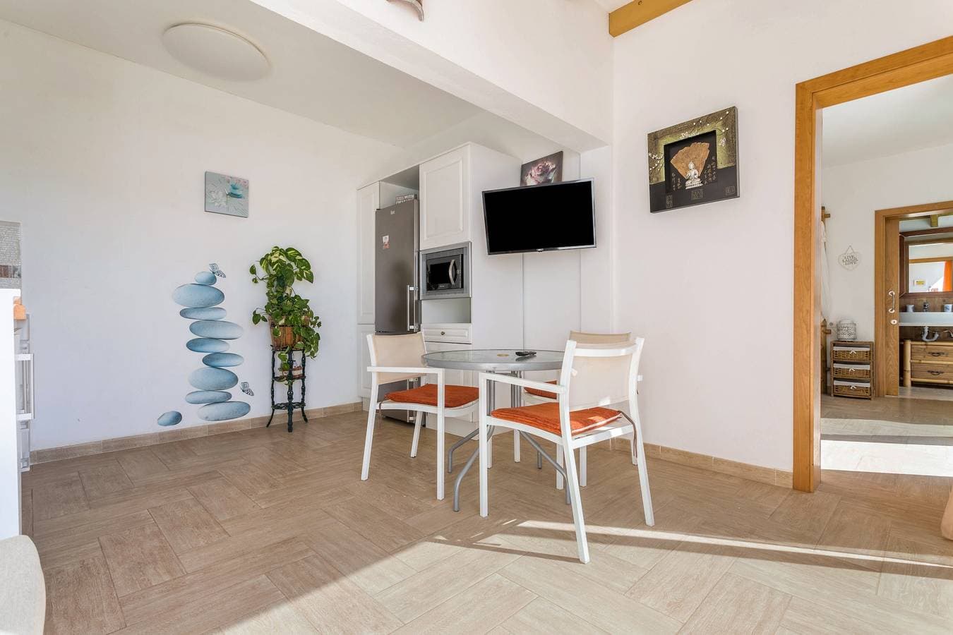 Foto 8 von 23: Hübsches Ferienhaus "Villa Bali" mit Pool, schnellem WLAN, Terrasse & Garten