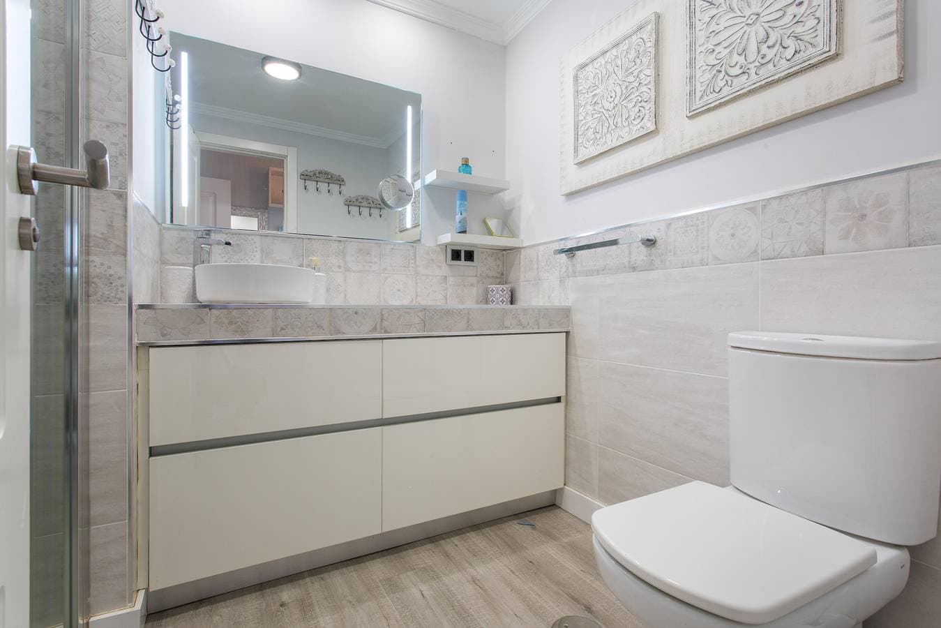 Foto 10 von 29: Ferienwohnung 'Veras Home' mit Meerblick, WLAN und Klimaanlage