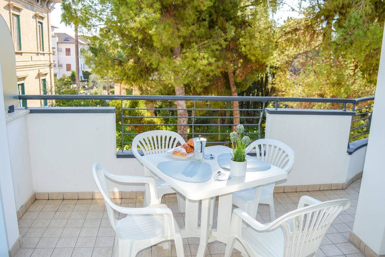Foto 10 von 25: Ferienwohnung für 4 Personen mit Balkon/Terrasse