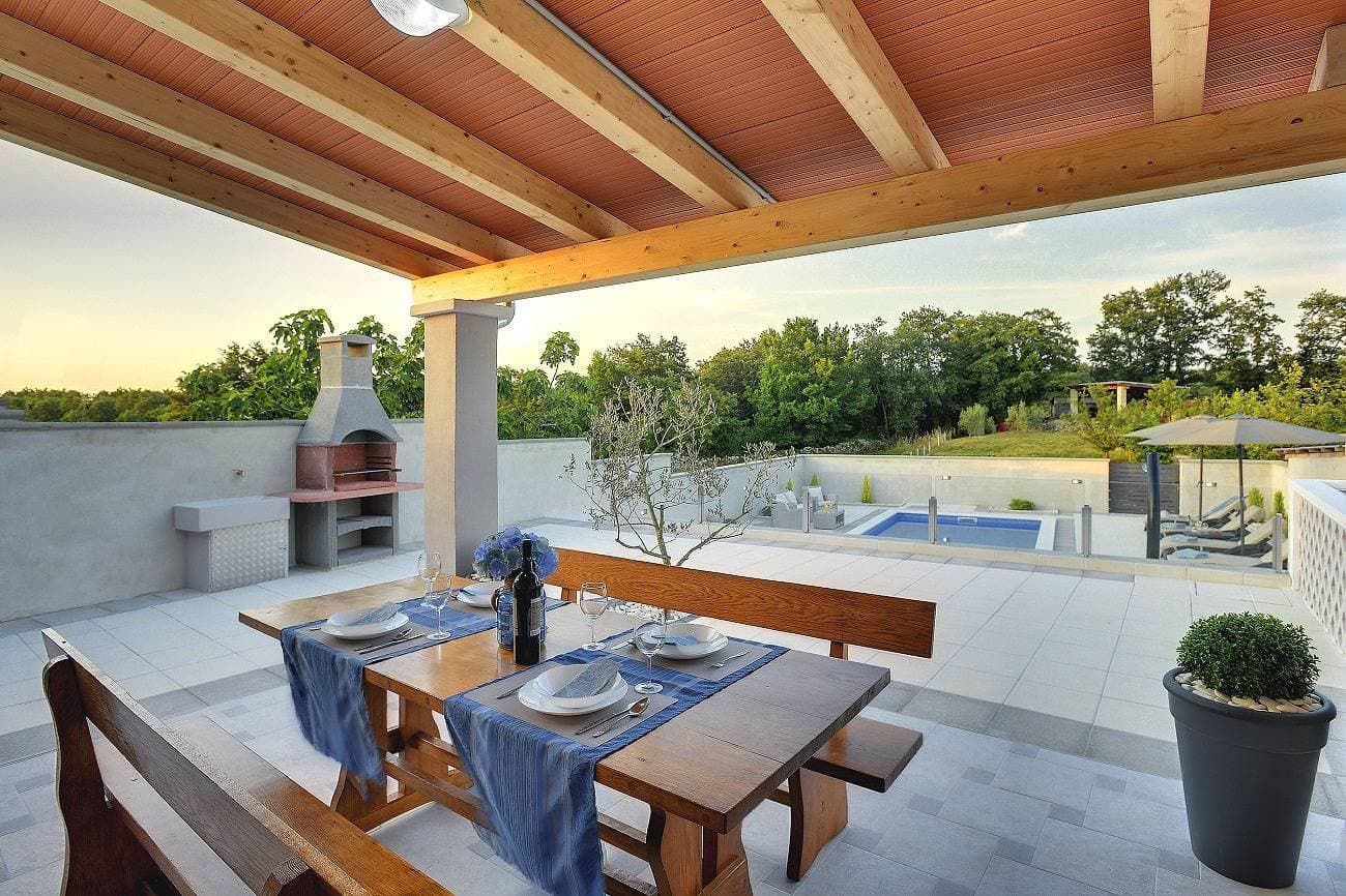 Foto 3 von 32: Herrliche Villa mit privatem Pool, Klima, WLAN, Sonnenliegen