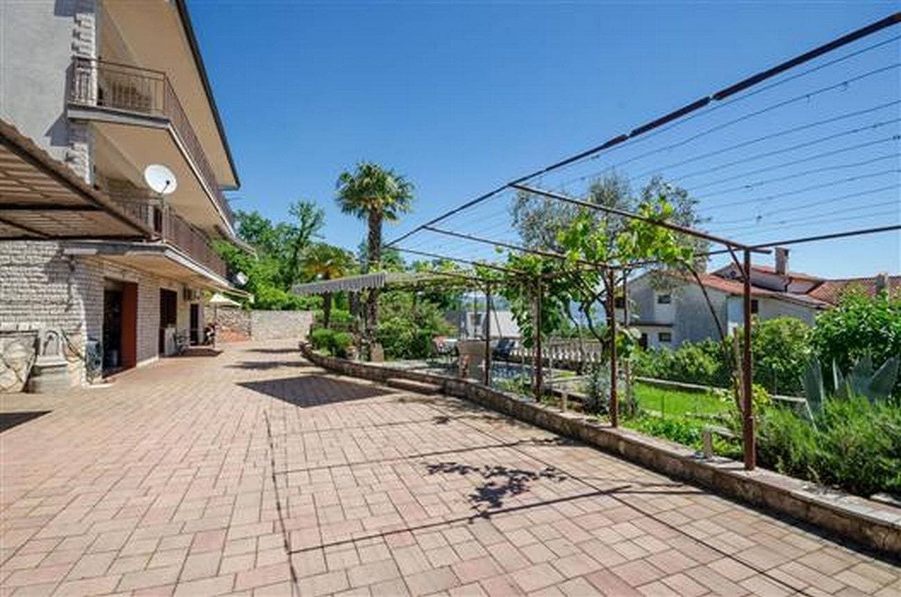Foto 6 von 26: Studio Appartement mit Terrasse und Meerblick Lovran, Opatija As-23701-a