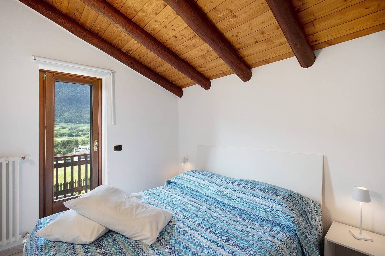 Foto 4 von 32: Apartment „Casa Sabrina – Appartamento Bianco“ mit Bergblick, privater Terrasse und WLAN
