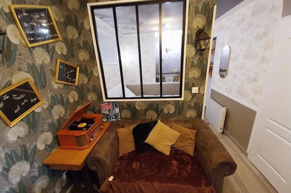 Foto 13 von 30: The \"Liberté\" Apartment: A Journey Back to the 1940s