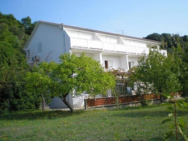 Foto 13 von 29: Ferienwohnung in Kampor mit Meerblick, Terrasse, Klimaanlage, W-Lan (4610-2)