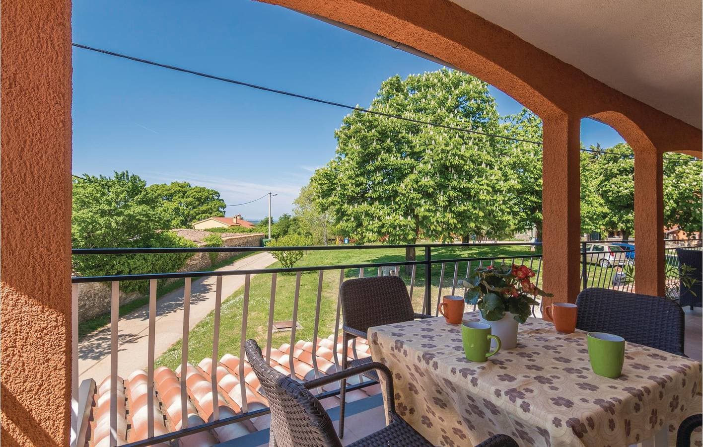 Foto 4 von 25: Apartment mit Meerblick, Terrasse, Parkplatz und in der Nähe von Restaurants