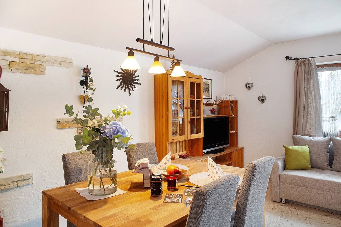 Foto 5 von 28: Ferienwohnung 'Brunnsteinnest' mit Bergblick, Balkon und WLAN