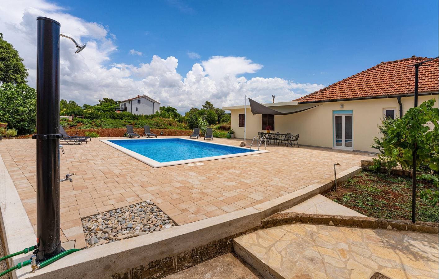 Foto 7 von 32: Gemütliche 1-Zimmer-Wohnung mit Pool in Strandnähe und hervorragender Ausstattung