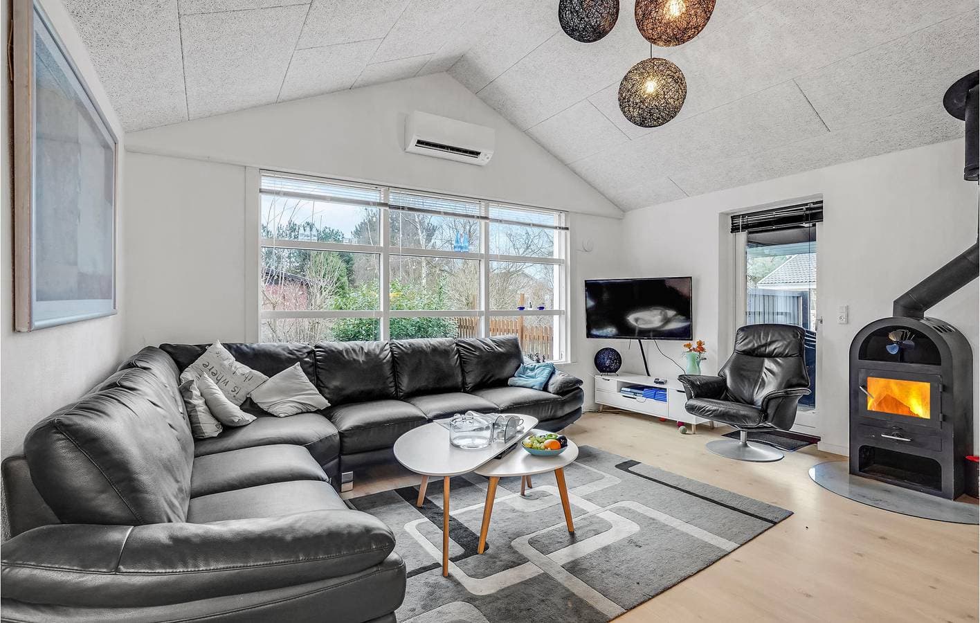 Foto 4 von 33: Ferienhaus für 8 Personen mit Pool