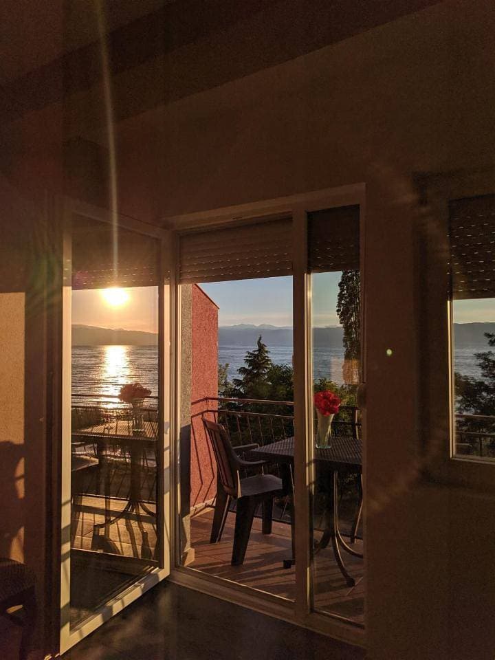 Foto 9 von 24: Quadruple Room with Lake View