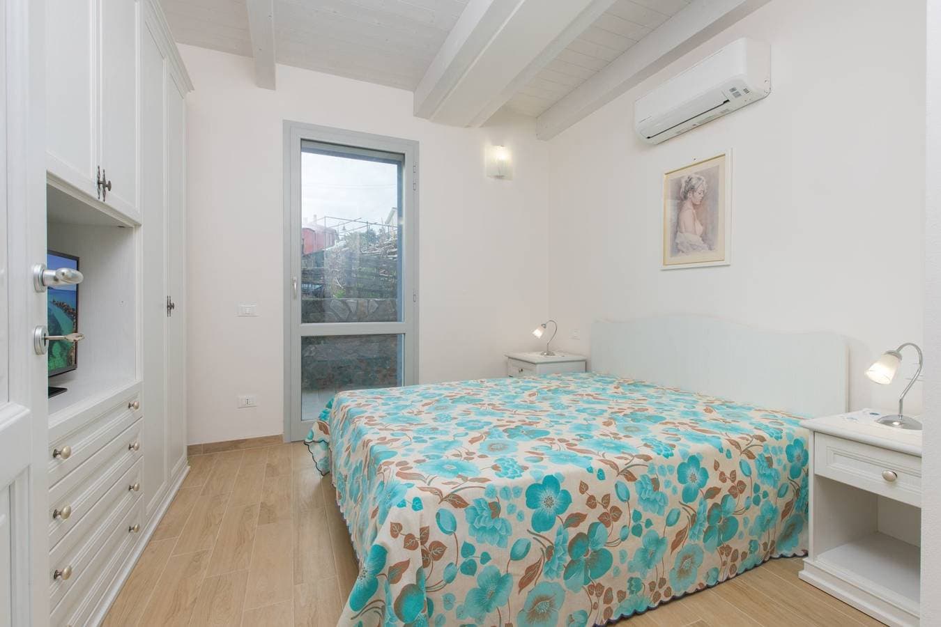 Foto 12 von 16: Ferienwohnung für 6 Personen mit Garten