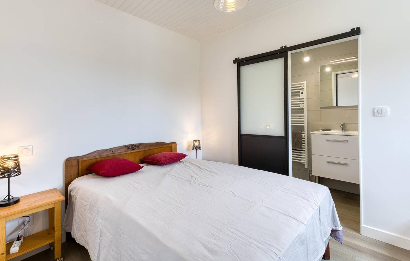 Foto 5 von 15: Gemütliches Apt mit TV, WiFi, Parkplatz, Garten - 500m zum Strand