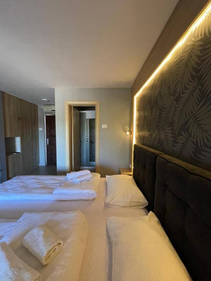 Foto 7 von 22: Double Room with Lake View