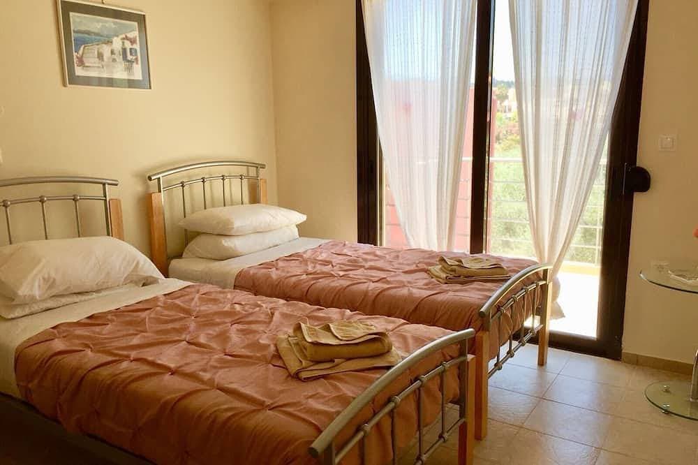 Foto 4 von 24: Geräumige Villa-Ferienwohnung mit Swimmingpool und wunderschönem Meerblick