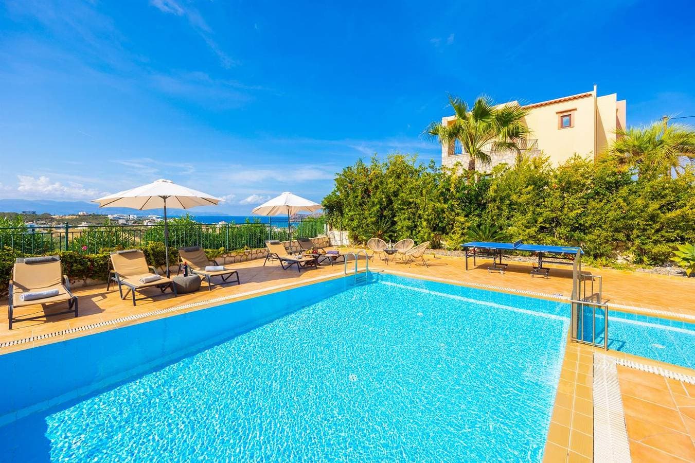Foto 6 von 32: Villa für 6 Personen mit Garten