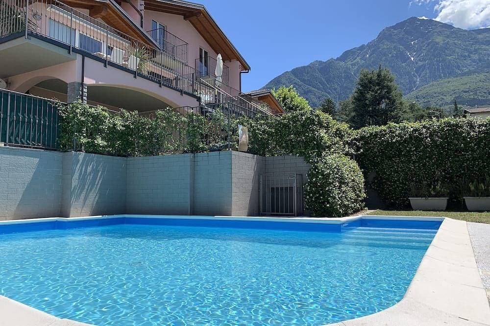 Pool-Wohnung in ruhiger und zentraler Lage 1