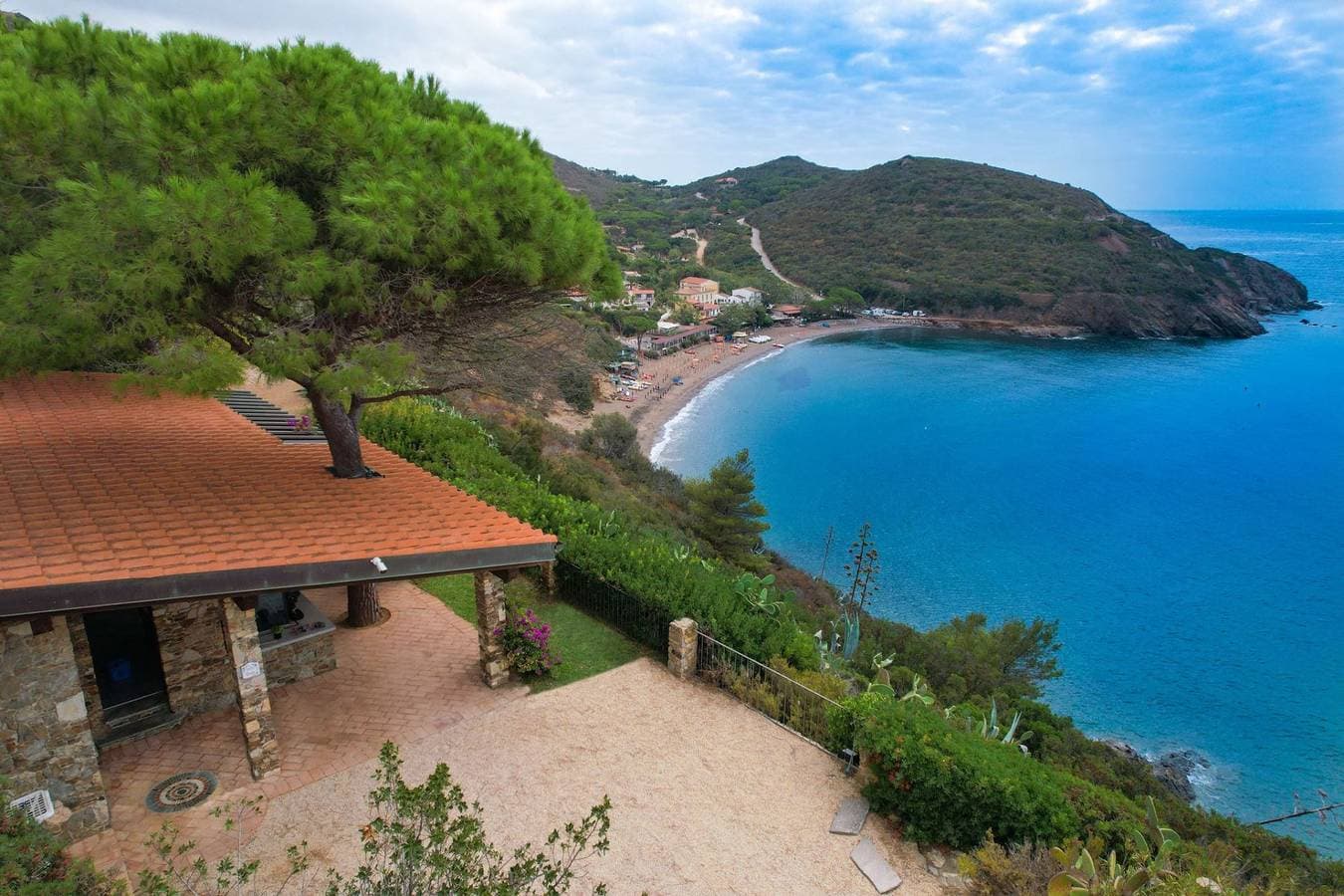 Foto 6 von 38: Villa für 8 Personen mit Pool